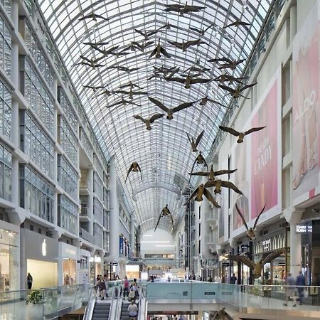 Cozy Condo Near Eatoncentre Mall Toronto Dış mekan fotoğraf